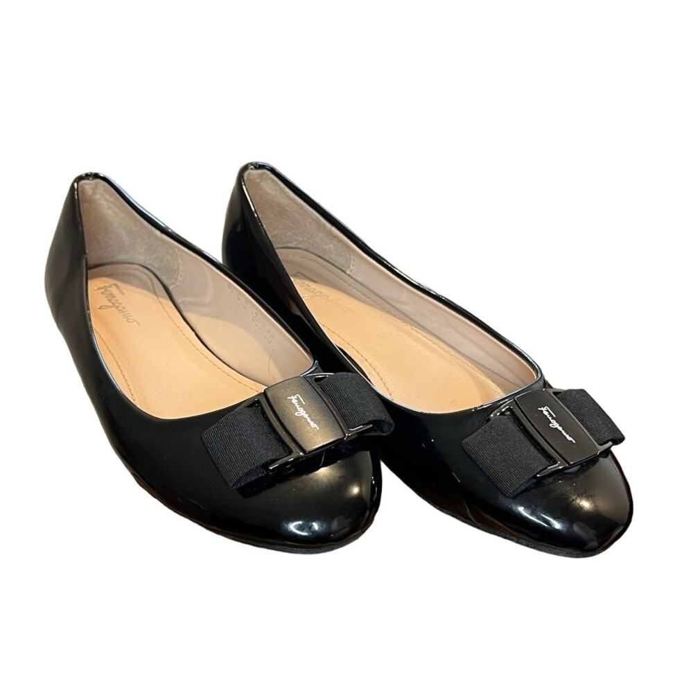 Salvatore Ferragamo Black Patten Leather Bow FlatsSize 6 US/ 36 EU